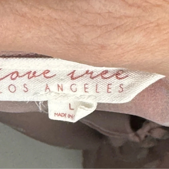 Love Tree Blush Pink Romper Size L long sleeve Paisley detail summer date night - Picture 13 of 16